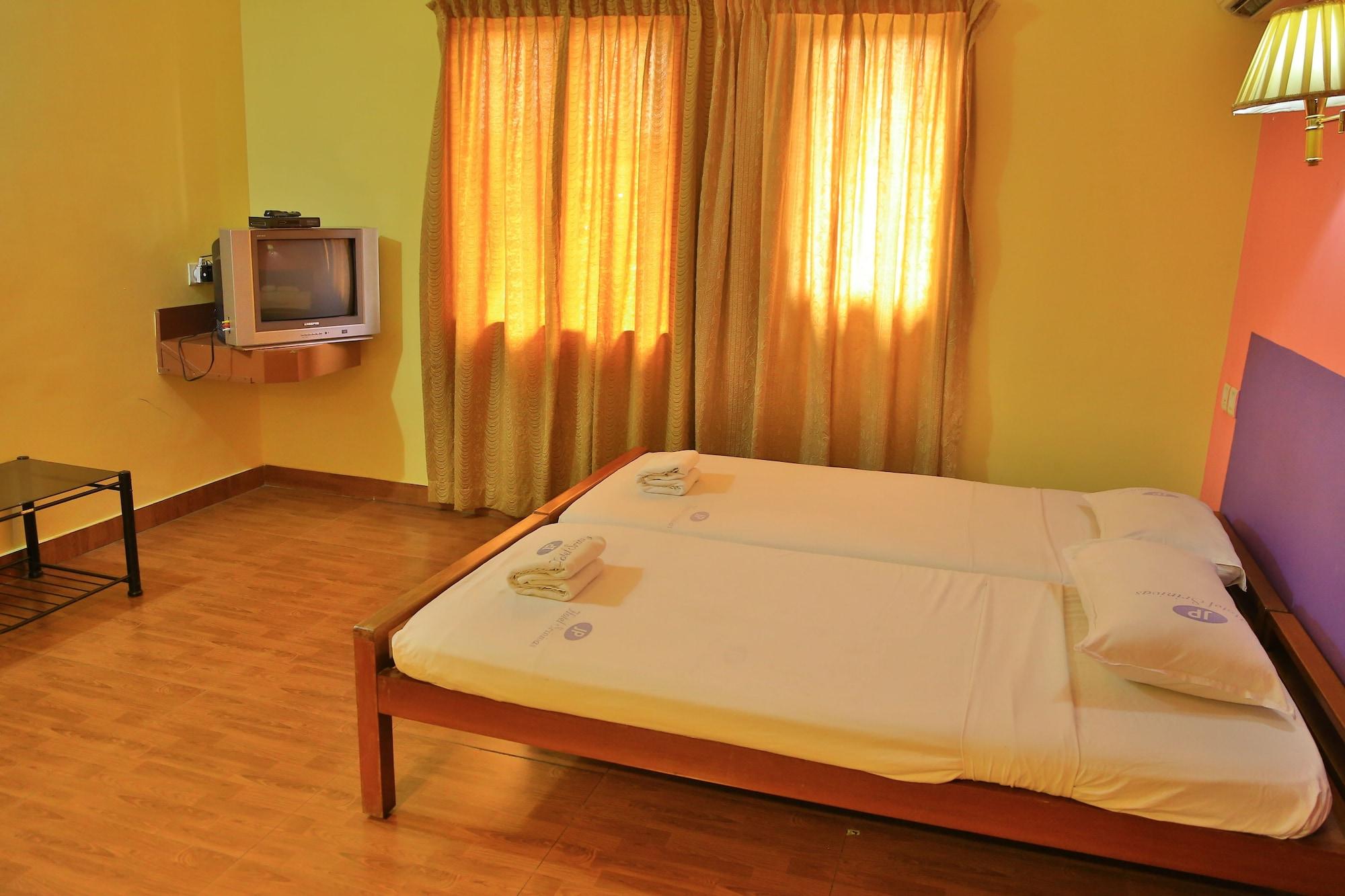 Hotel Srinivas Kochi Exterior photo